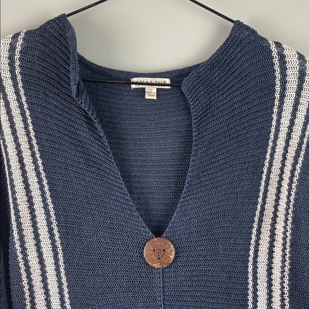 Avalin 100% Linen Navy Top Size L - Picture 2 of 8
